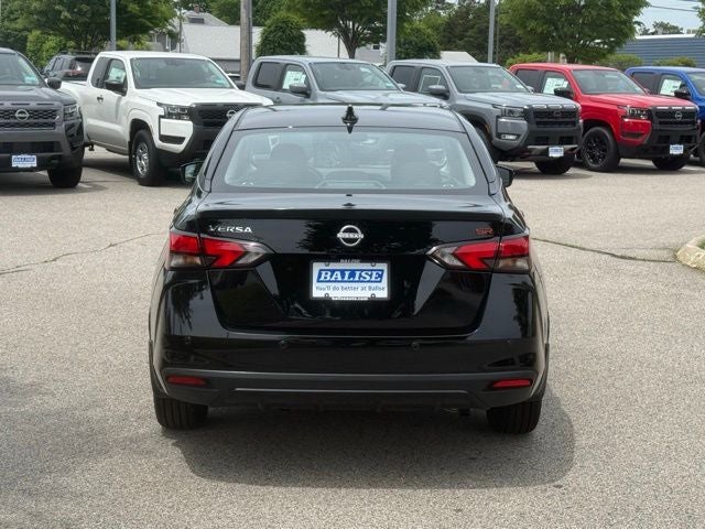 2025 Nissan Versa 1.6 SR