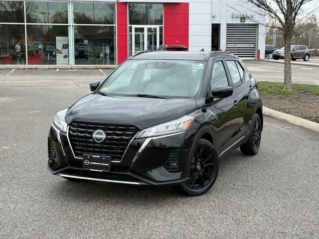 2023 Nissan Kicks SR