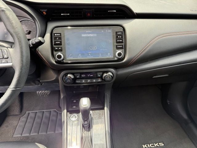 2021 Nissan Kicks SR