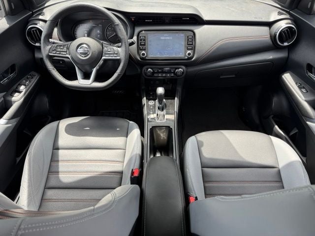 2021 Nissan Kicks SR