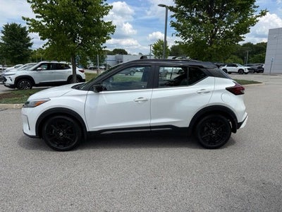 2021 Nissan Kicks SR