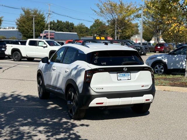 2026 Nissan Kicks SR