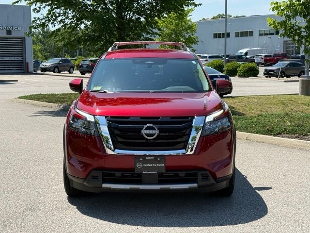 2025 Nissan Pathfinder SL