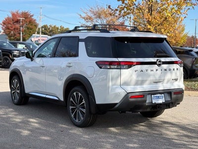 2026 Nissan Pathfinder Platinum