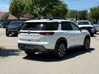 2026 Nissan Pathfinder Platinum