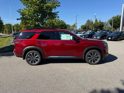 2026 Nissan Pathfinder Platinum
