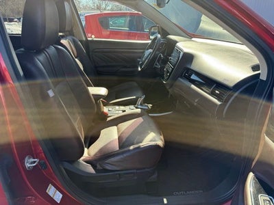 2018 Mitsubishi Outlander PHEV Base