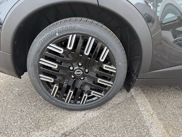 2026 Nissan Leaf PLATINUM+