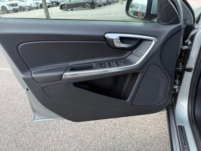 2018 Volvo V60 T5 Dynamic