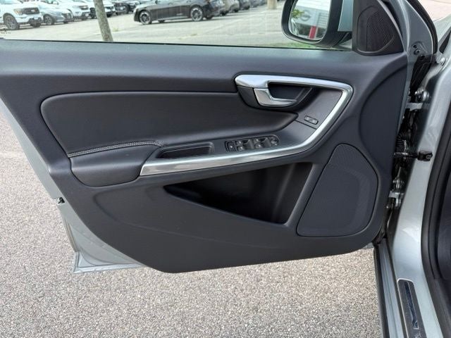 2018 Volvo V60 T5 Dynamic