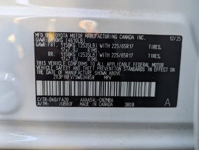 2025 Toyota RAV4 XLE