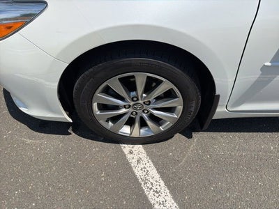 2016 Toyota Camry Hybrid XLE