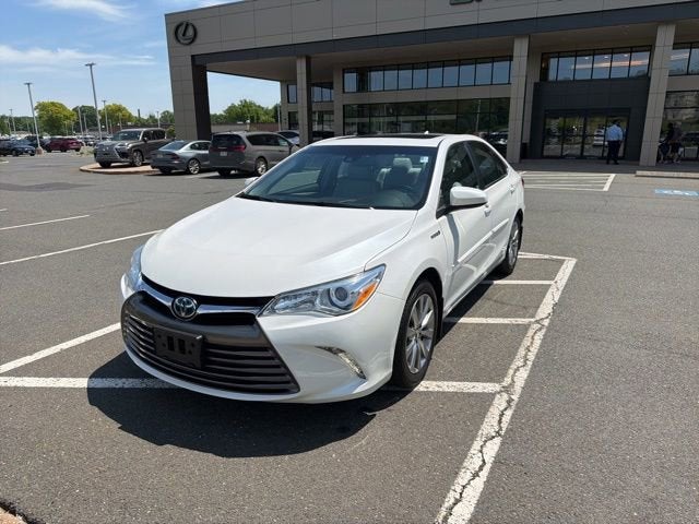 2016 Toyota Camry Hybrid XLE