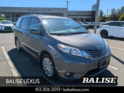 2017 Toyota Sienna XLE