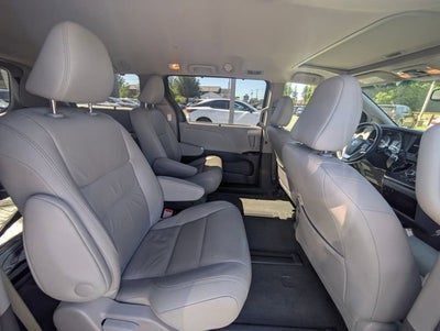 2017 Toyota Sienna XLE