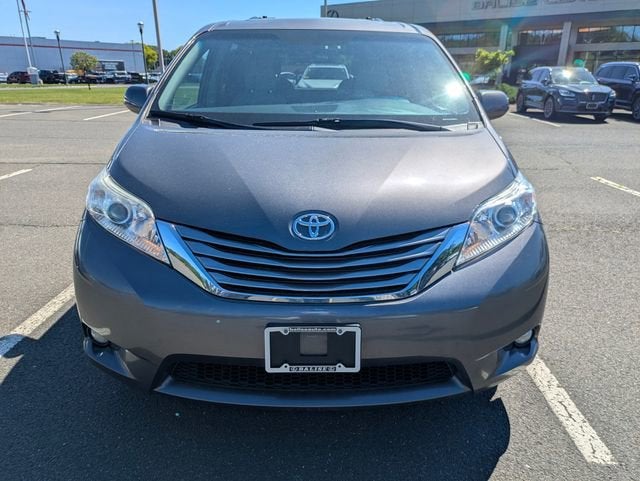 2017 Toyota Sienna XLE