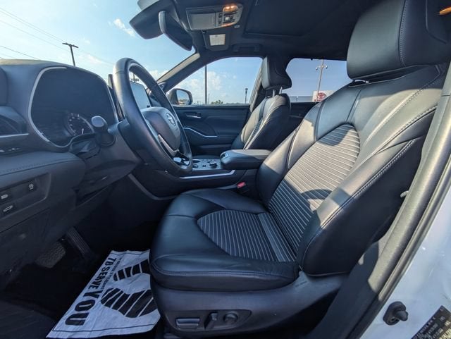 2023 Toyota Highlander XSE