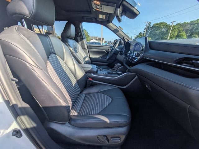 2023 Toyota Highlander XSE