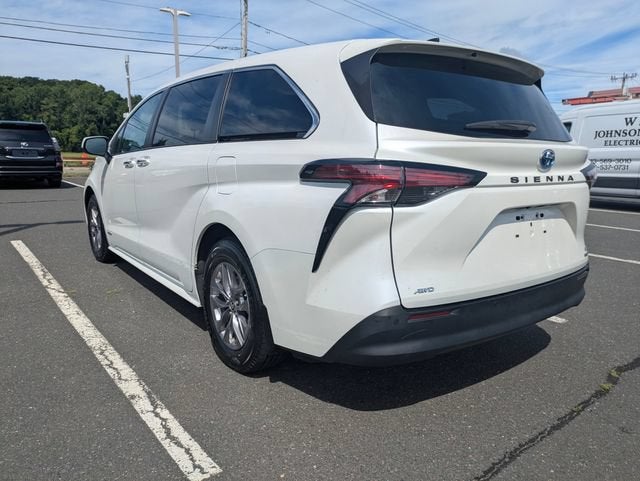 2021 Toyota Sienna XLE