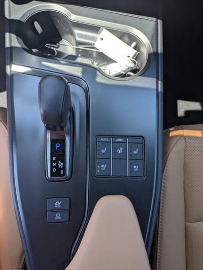 2025 Lexus UX 300h Premium