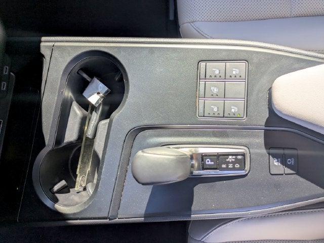 2025 Lexus UX 300h Premium
