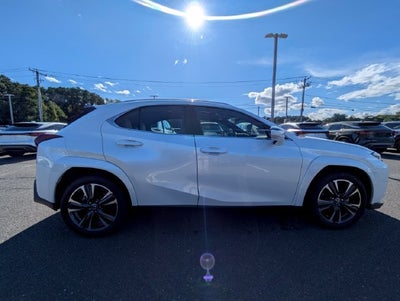2025 Lexus UX 300h Premium
