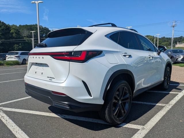 2025 Lexus NX 450h+ Luxury