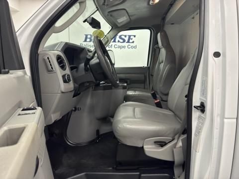 2024 Ford E-350SD Base Cutaway