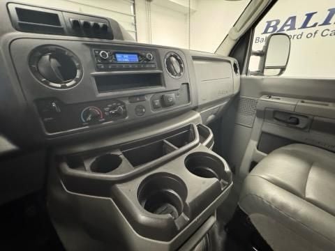 2024 Ford E-350SD Base Cutaway