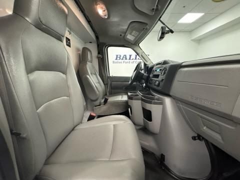 2024 Ford E-350SD Base Cutaway