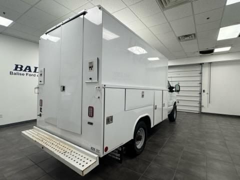 2024 Ford E-350SD Base Cutaway