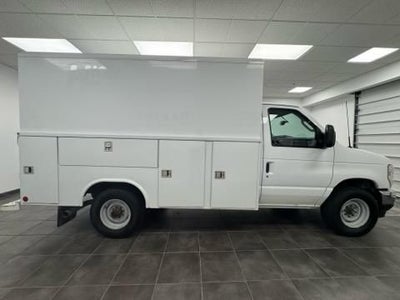2024 Ford E-350SD Base Cutaway