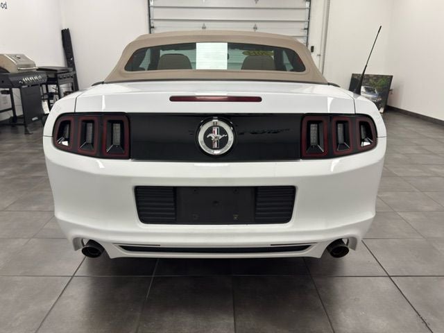 2014 Ford Mustang V6