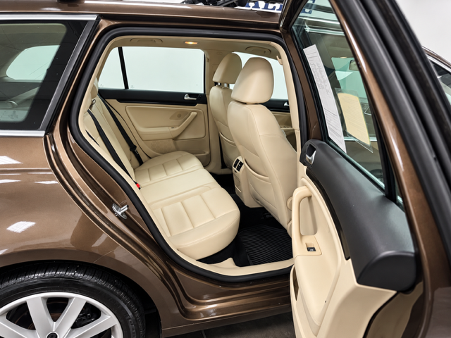 2014 Volkswagen Jetta SportWagen 2.5L SE