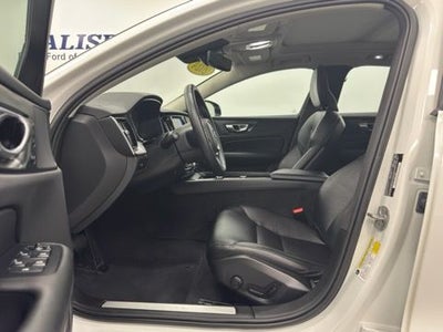 2024 Volvo S60 B5 Core Dark Theme
