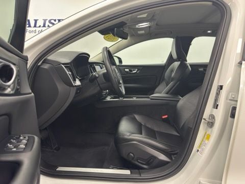 2024 Volvo S60 B5 Core Dark Theme
