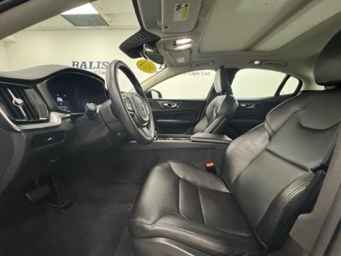 2024 Volvo S60 B5 Core Dark Theme