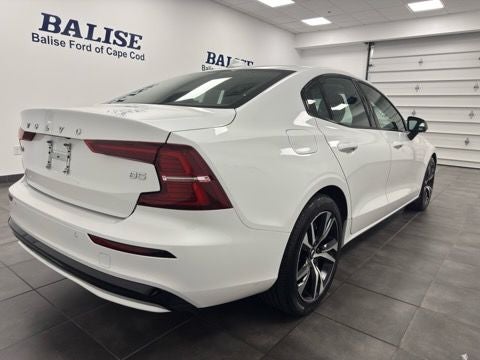 2024 Volvo S60 B5 Core Dark Theme