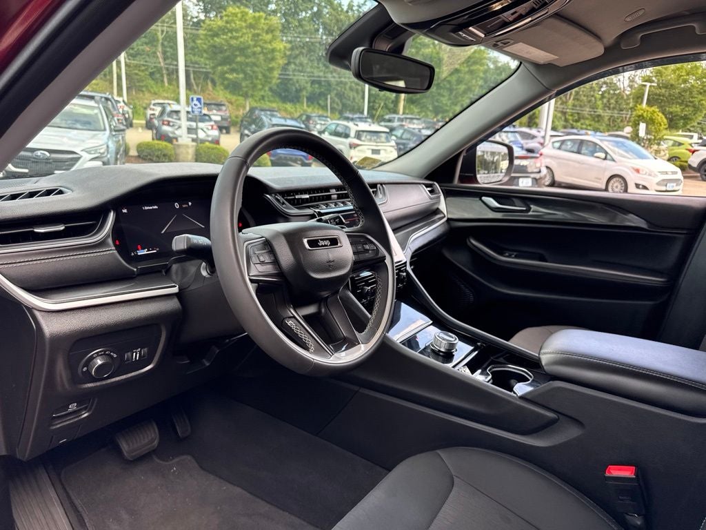 2023 Jeep Grand Cherokee Laredo