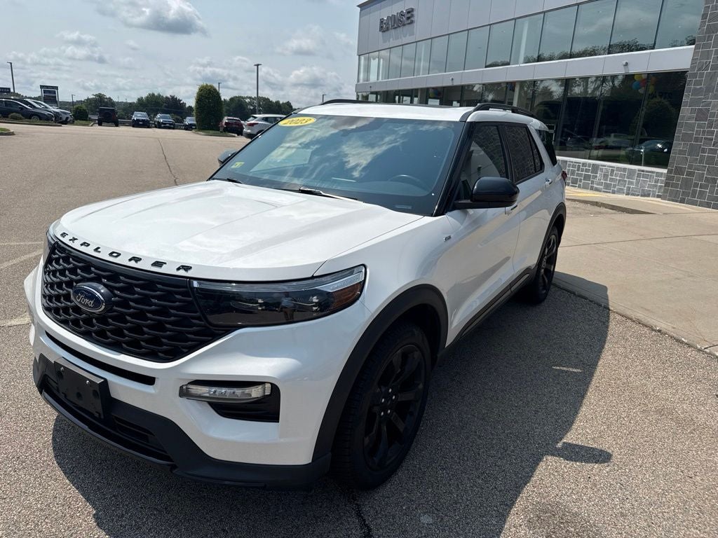 2023 Ford Explorer ST-Line