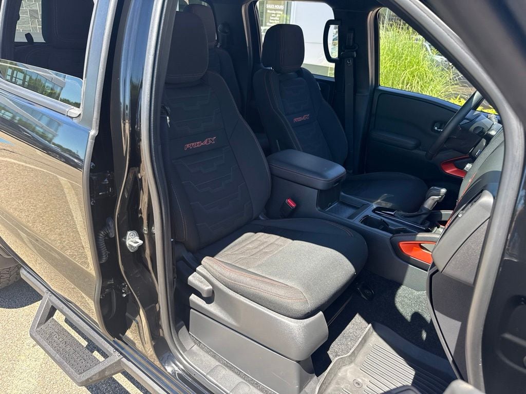 2022 Nissan Frontier PRO-4X