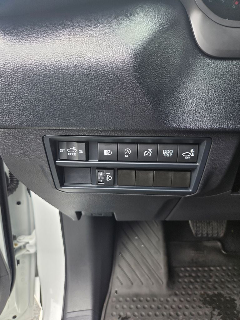 2024 Toyota Tundra SR5 CrewMax w/ Convenience & SX Package