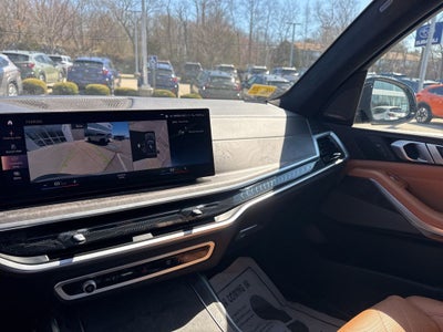 2023 BMW X7 xDrive40i M Sport Professional