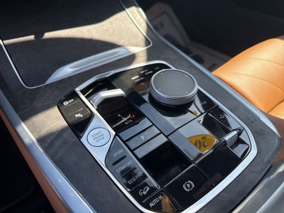 2023 BMW X7 xDrive40i M Sport Professional