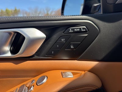 2023 BMW X7 xDrive40i M Sport Professional
