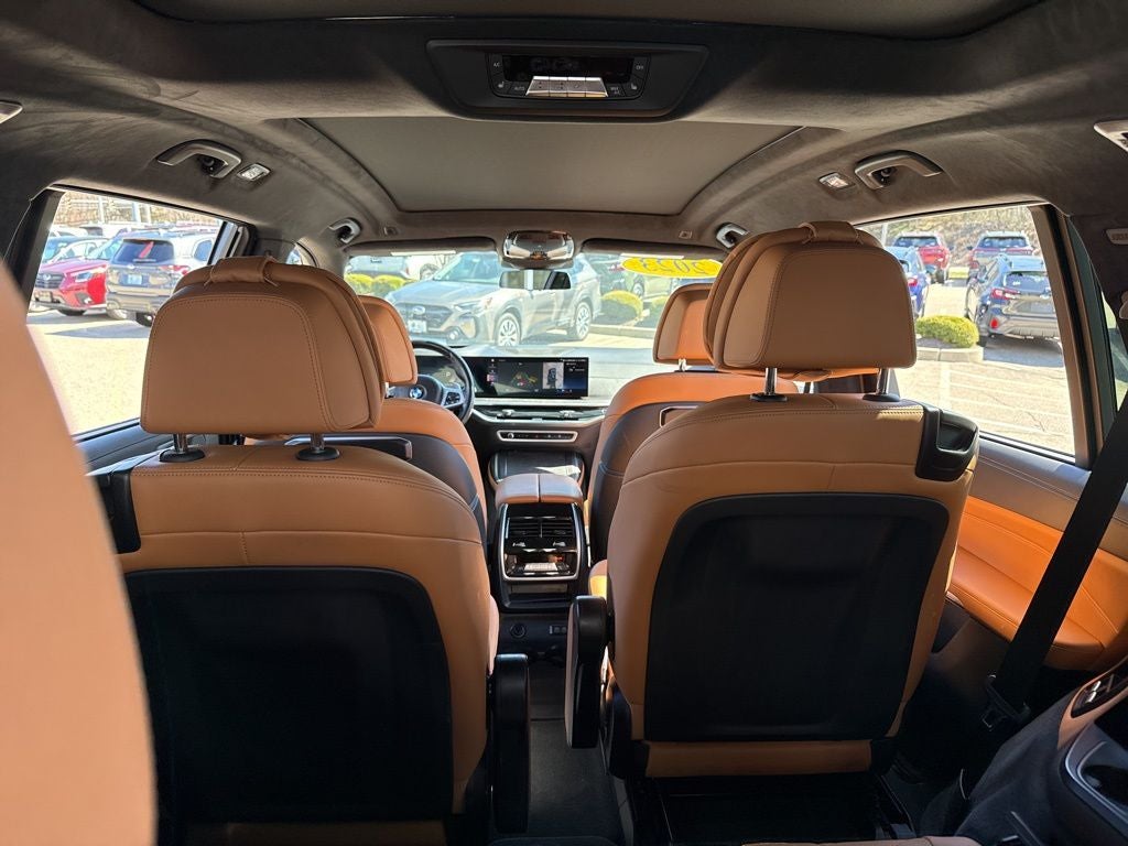 2023 BMW X7 xDrive40i M Sport Professional