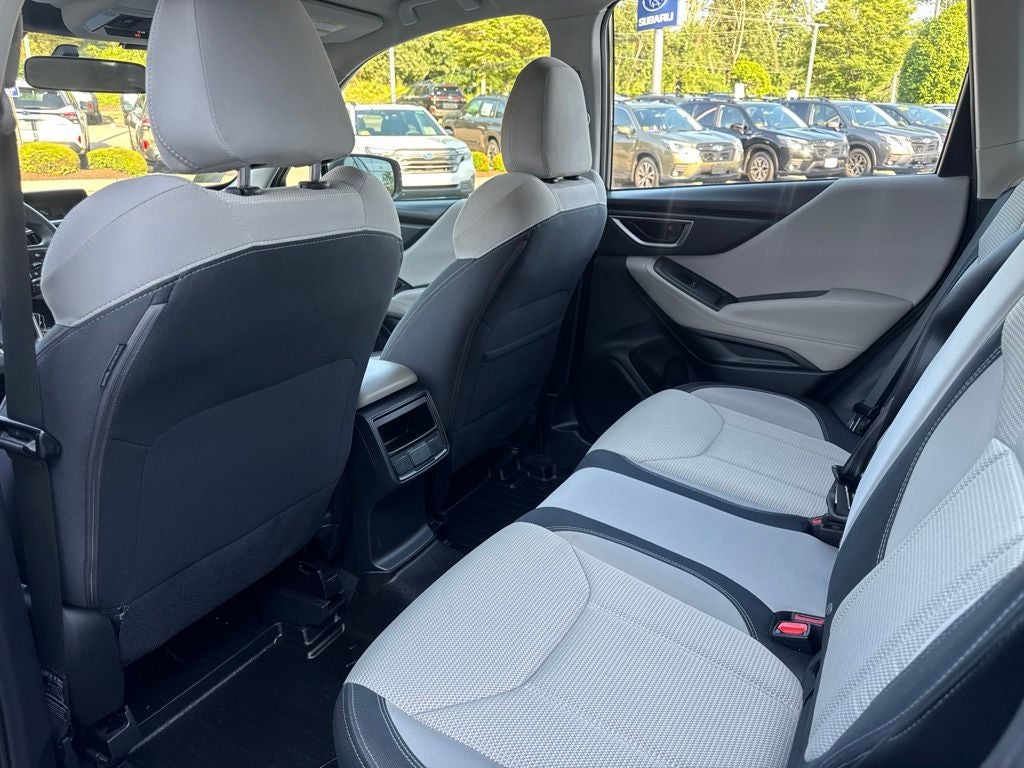 2023 Subaru Forester Base