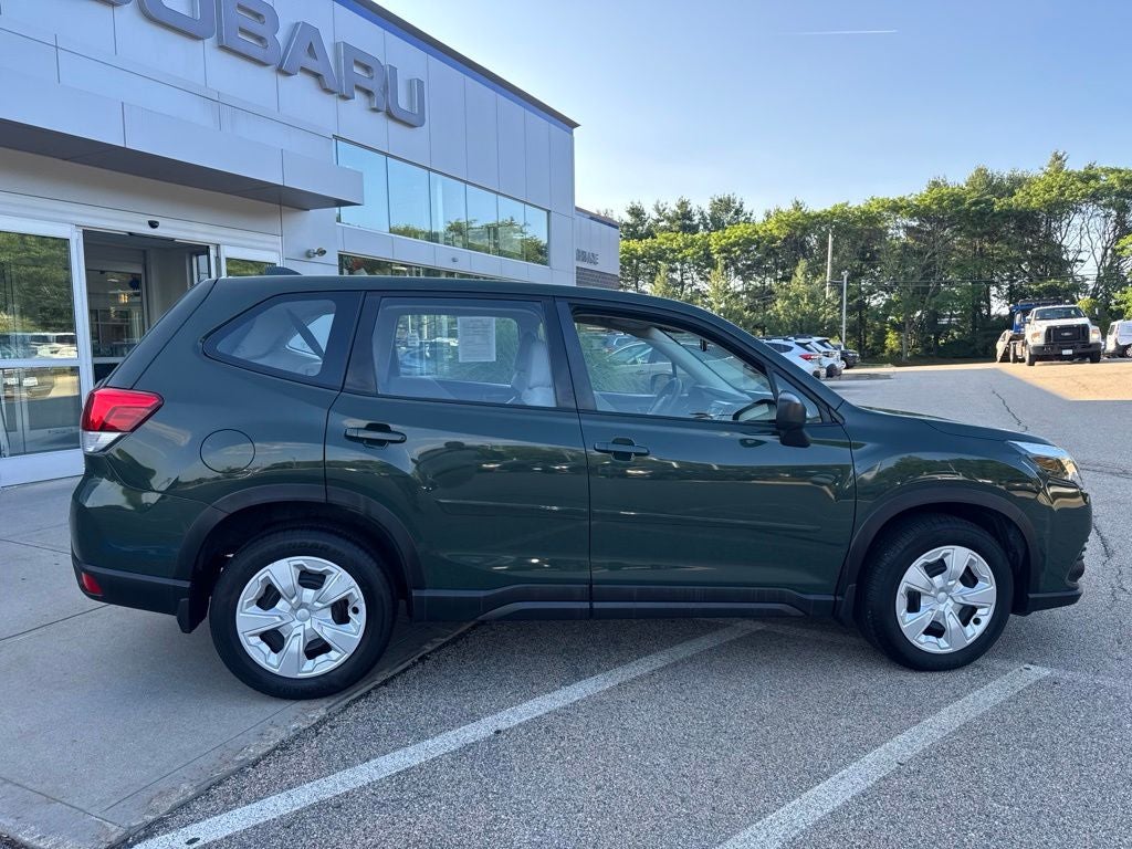 2023 Subaru Forester Base
