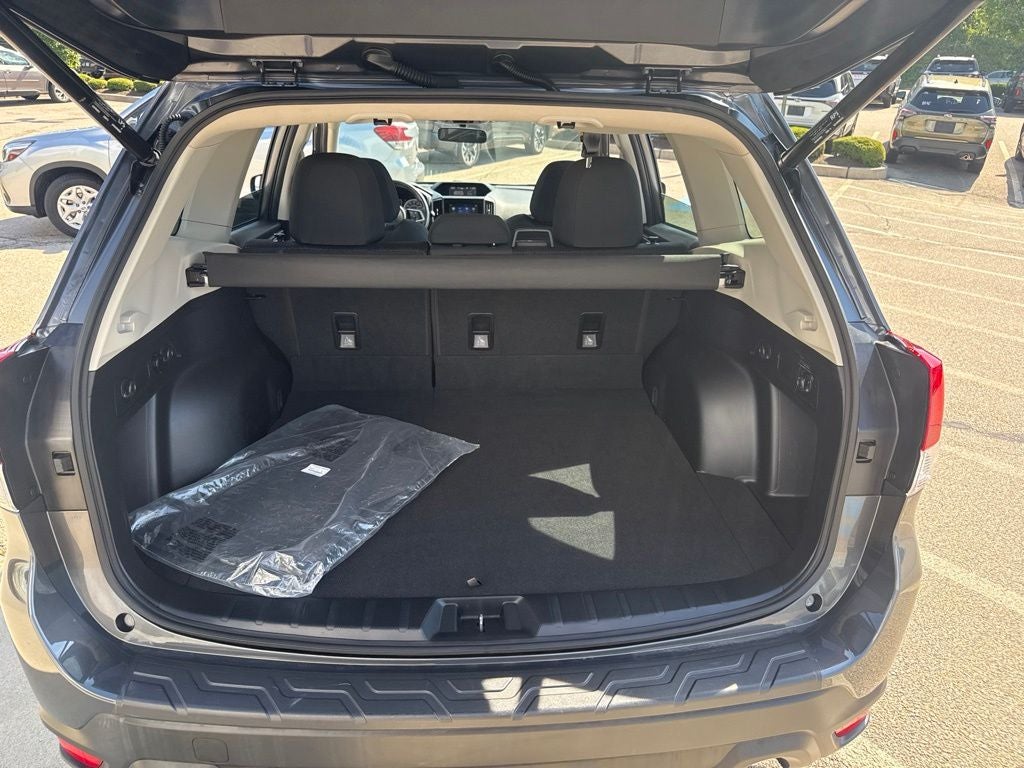 2024 Subaru Forester Premium Premium