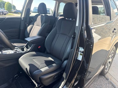 2024 Subaru Forester Premium Premium